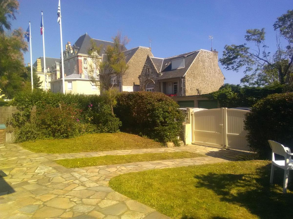 La Maison Des Couleurs Saint-Lunaire Exterior foto